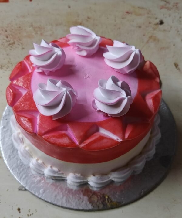 Strawberry cake - Image 1