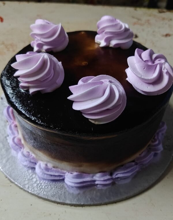 Chocolate cake - Image 1